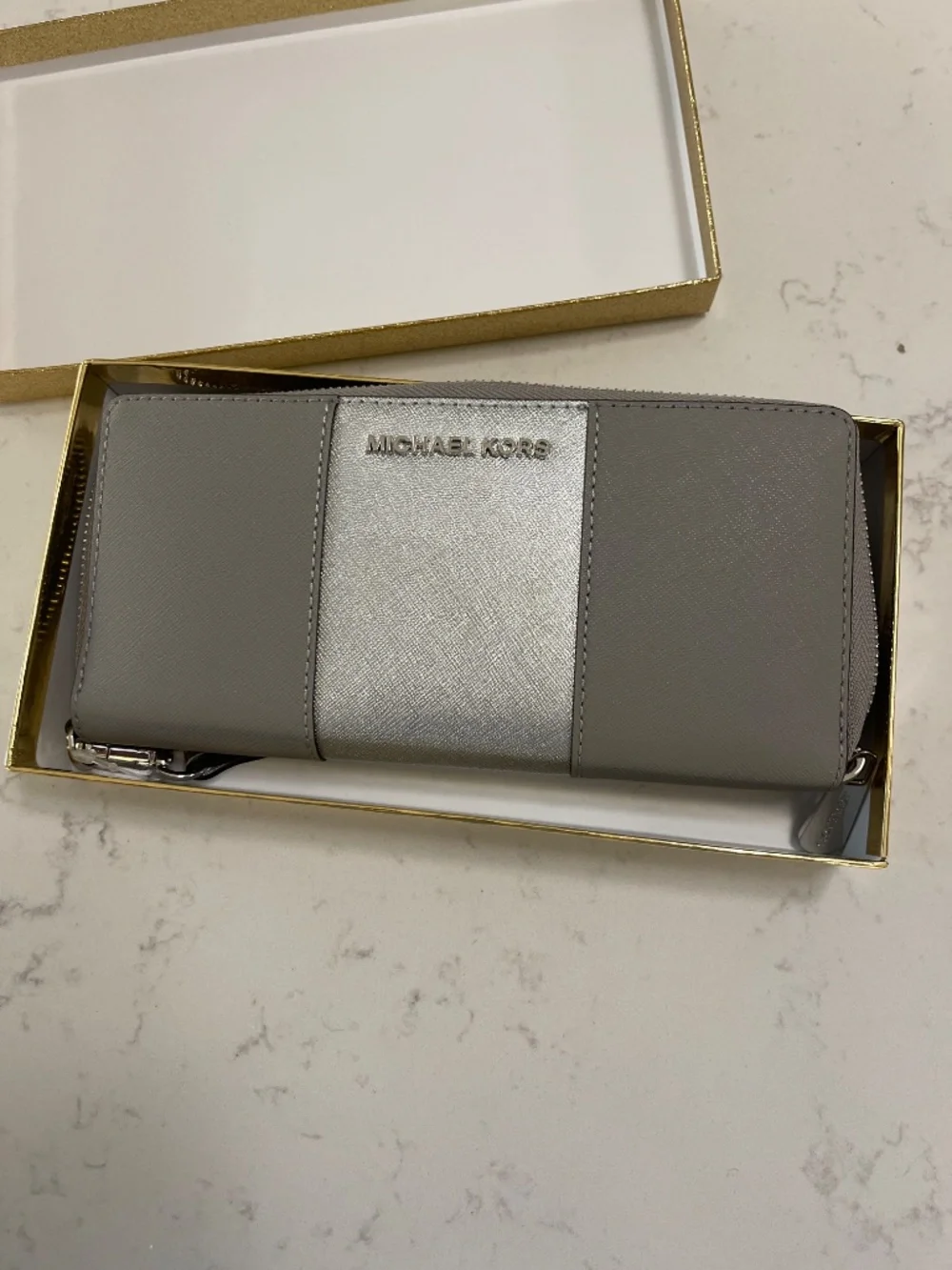 NWT Michael kors wallet